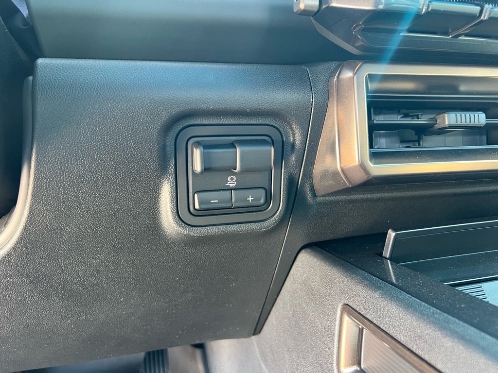 2025 GMC HUMMER EV SUV 2X