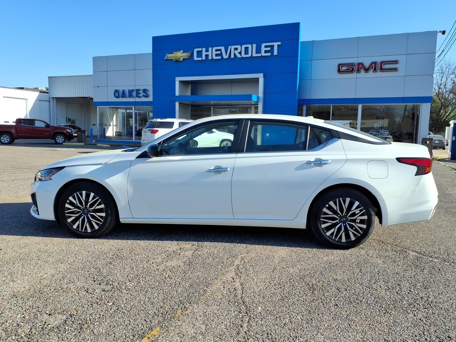 2025 Nissan Altima SV