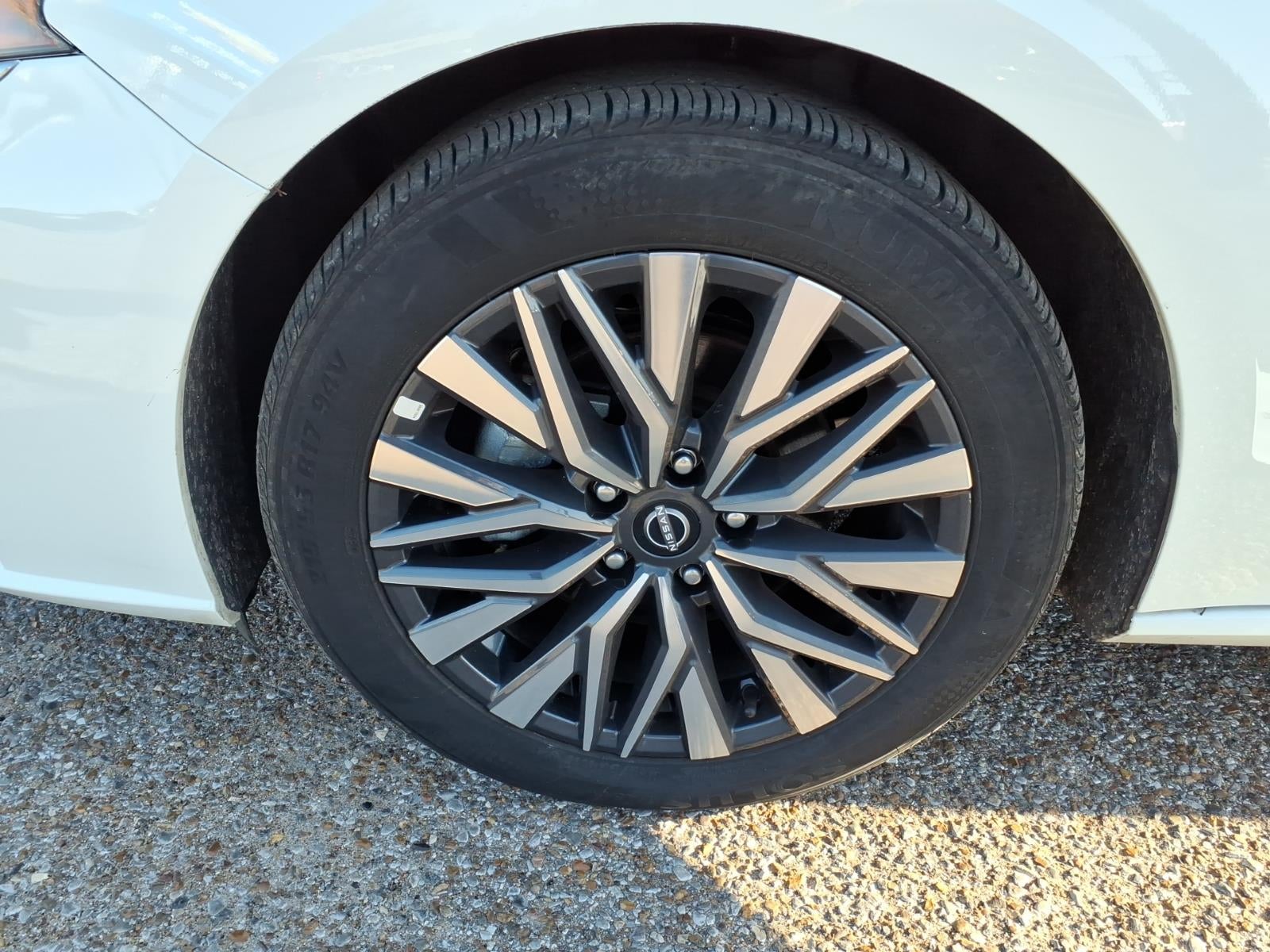 2025 Nissan Altima SV