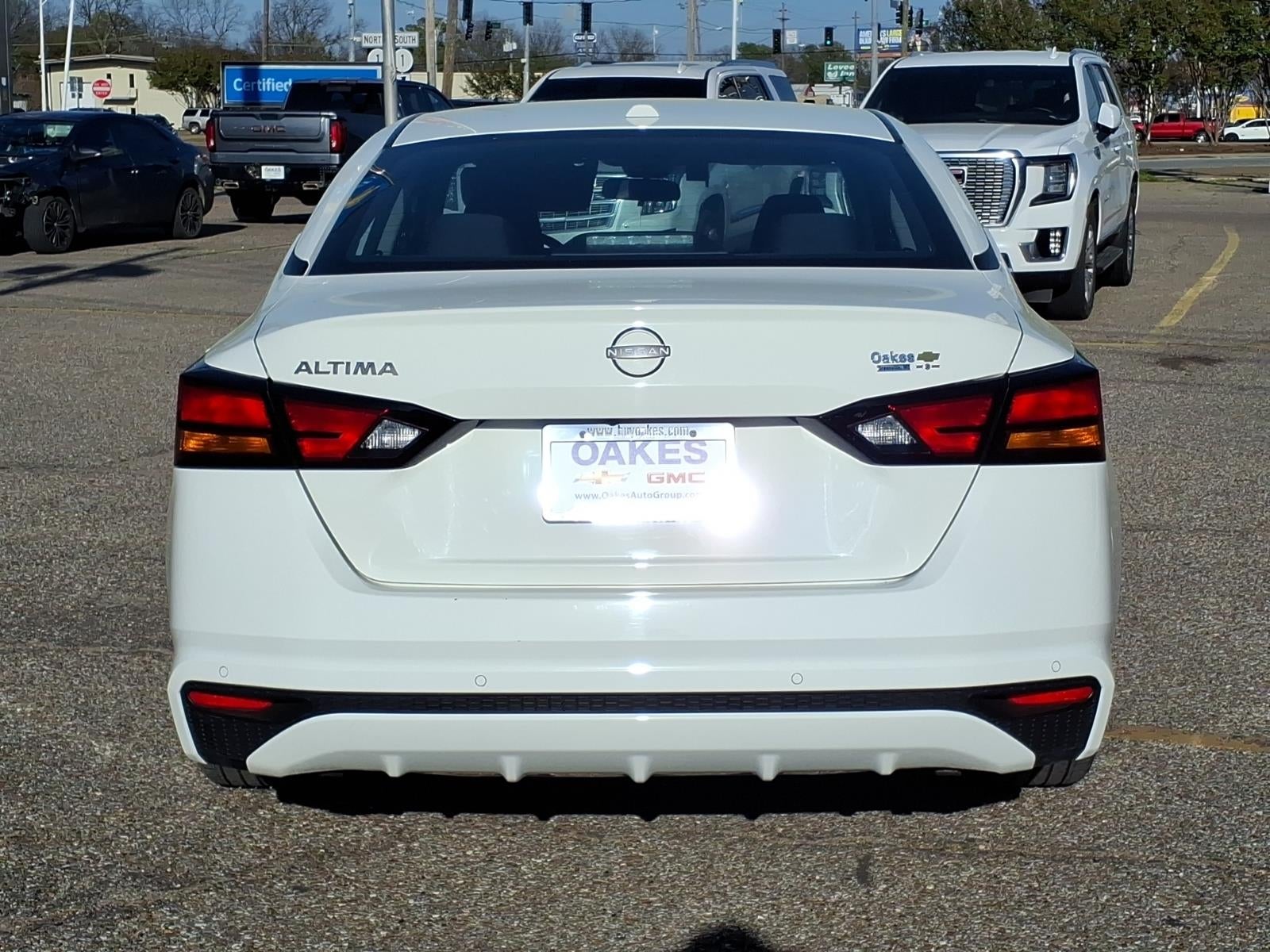 2025 Nissan Altima SV